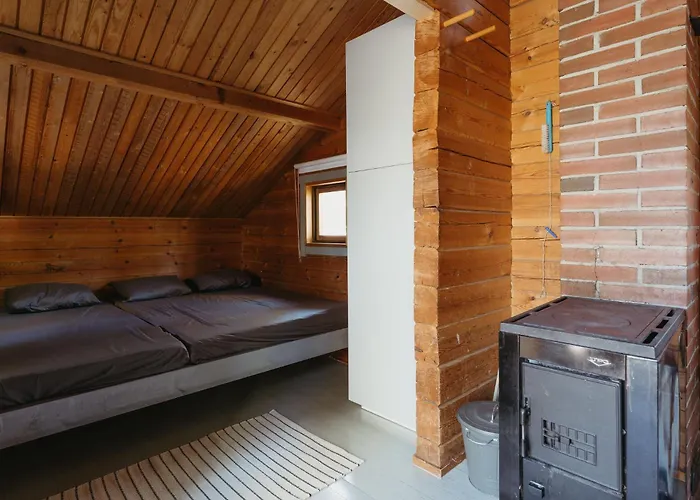 Matildanjaerven Lippa בקתה *